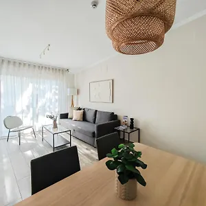 Apartamento Azz Torre De La Plata, Sevilha